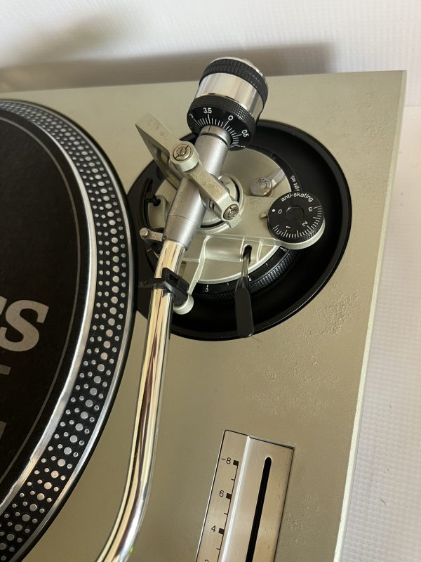 Technics SL1200 mk2 turntable pair (used) - Image 9