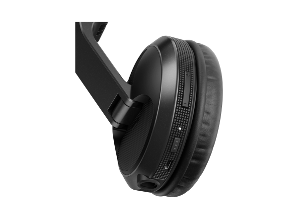 Top down view of the Pioneer HDJ-X5BT headphones.